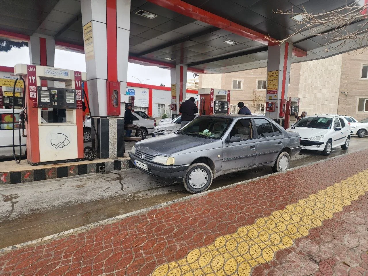 تاخیر در راهاندازی سامانه سوخت به نفع قاچاقچیان است تاخیر در راهاندازی سامانه سوخت به نفع قاچاقچیان است