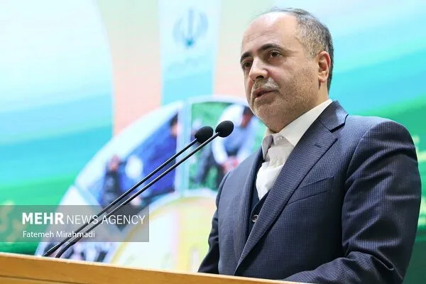 ذخایر کالاهای اساسی و مواد غذایی به میزان کافی تامین است
