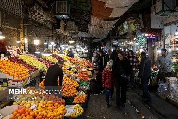 مدیریت بازار میوه، سبزیجات و صیفیجات طبق روال عادی در حال انجام است مدیریت بازار میوه، سبزیجات و صیفیجات طبق روال عادی در حال انجام است