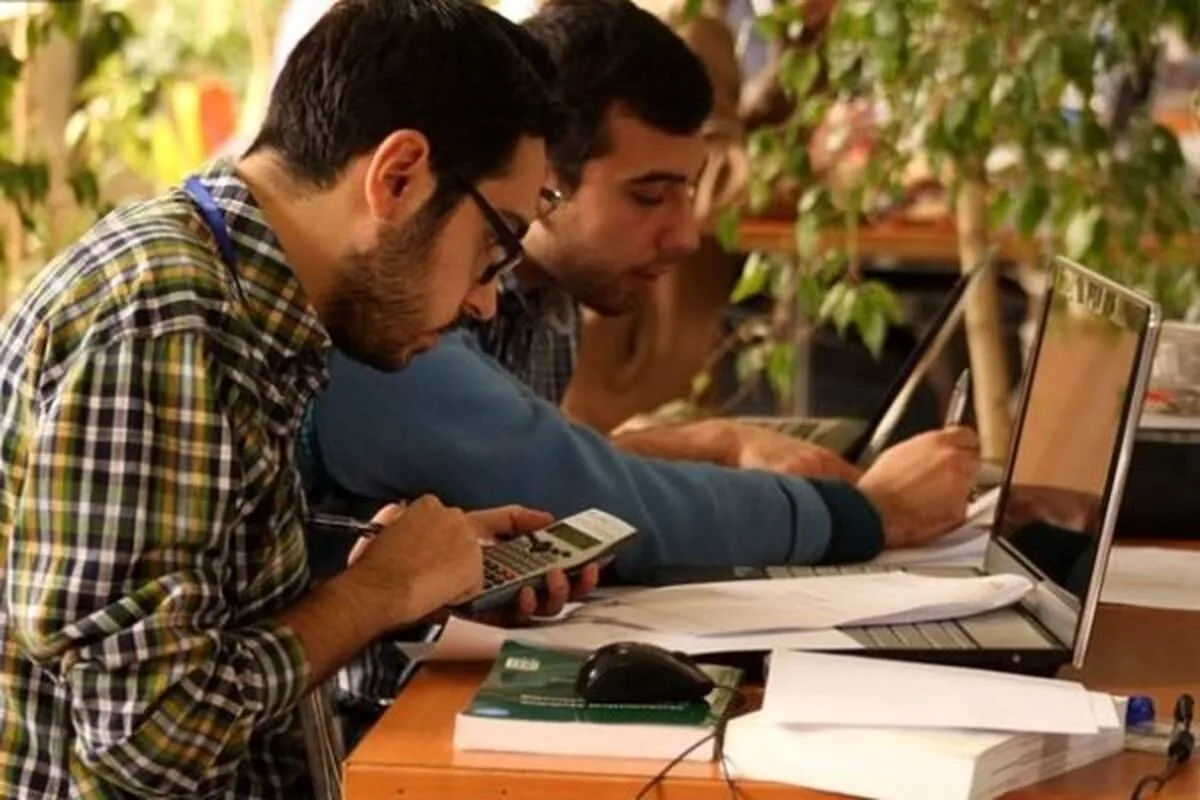 اینترنت ثابت همچنان مسئلهدار؛ تغییر شکل نارضایتی کاربران در ۱۴۰۴